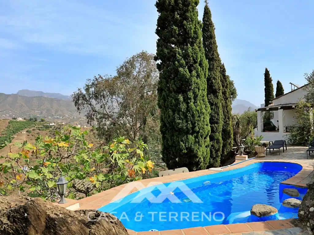 Local comercial en venta en Torrox Pueblo, imagen 3