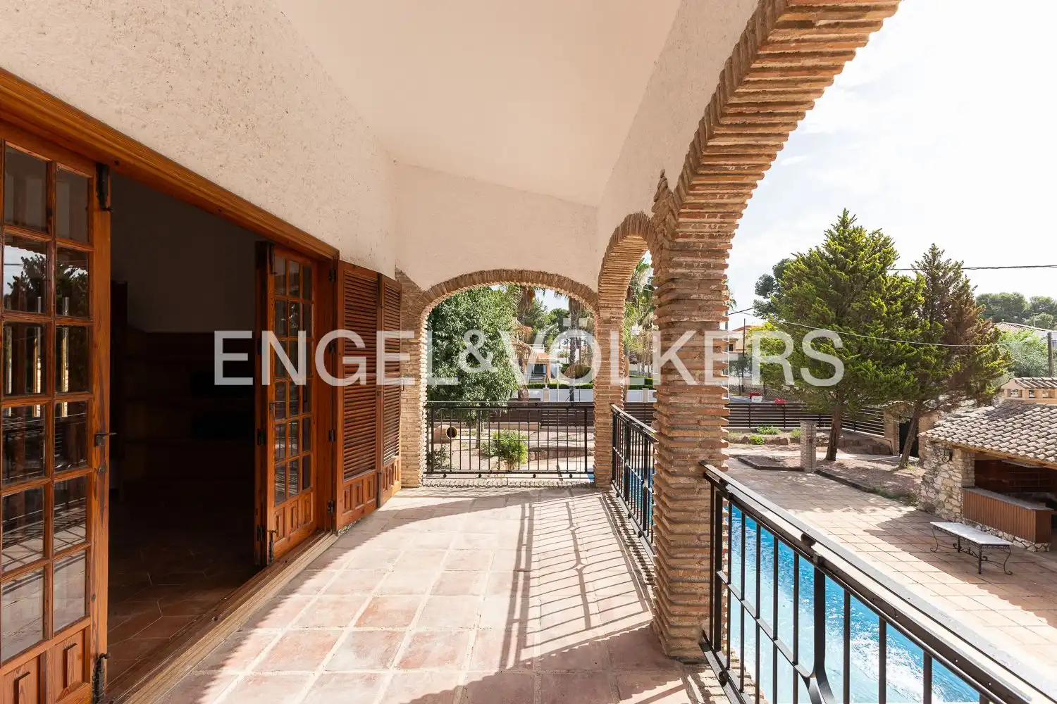 Terraza de Casa o chalet de alquiler en Paterna con Aire acondicionado, Calefacción y Jardín privado