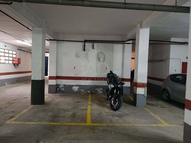 Garaje en Venta en La Jota