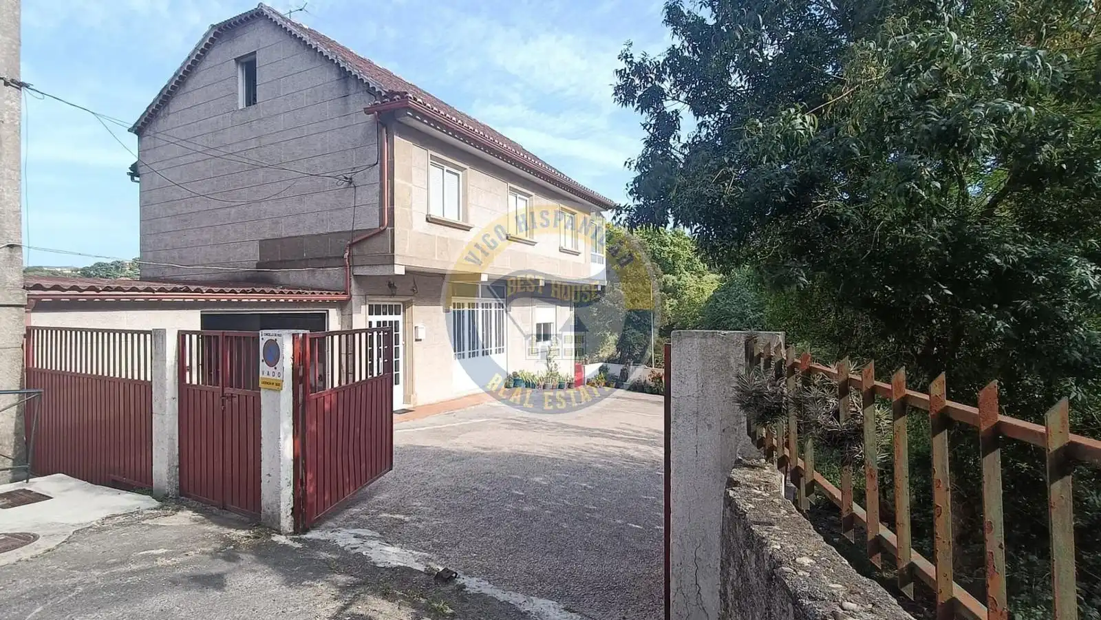 Vista exterior de Casa o chalet en venta en Vigo  con Calefacción y Amueblado