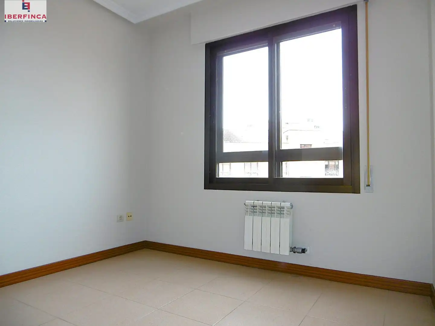 Bedroom of Flat for rent in Valladolid  with Heating, Terrace and Storage room