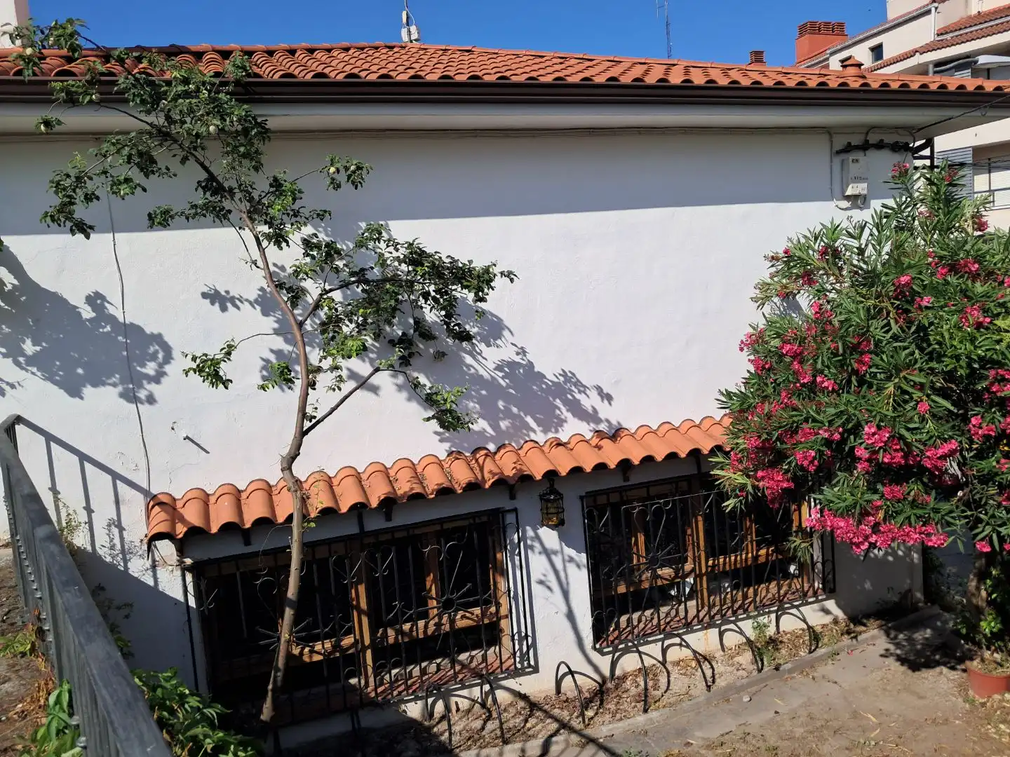 Vista exterior de Casa o xalet en venda en Ayegui / Aiegi amb Balcó
