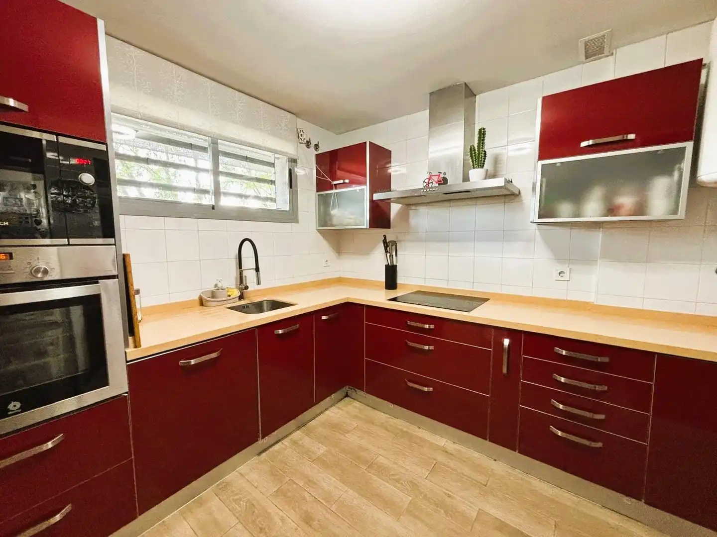 Kitchen of Flat for sale in Almensilla  with Air Conditioner, Parquet flooring and Terrace