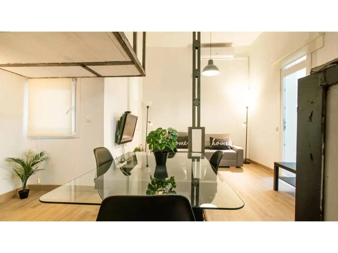 Dining room of Study for sale in Barcelona  with Parquet flooring