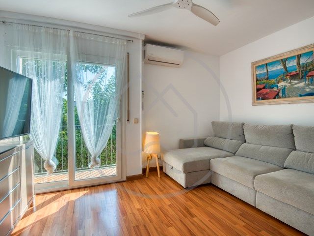 Apartment for sale in Carrer de Girona