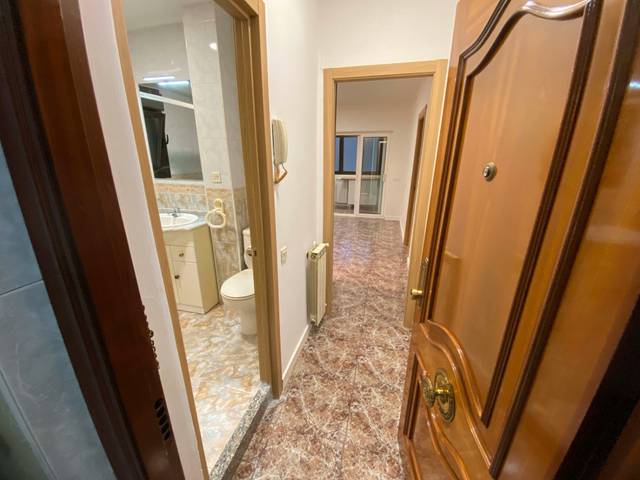 Piso en Alquiler en Barriada Primero de Mayo en Laviana