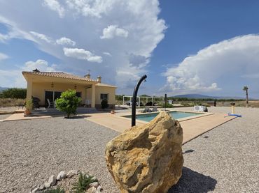 Maison à vendre à El Pinós / Pinoso