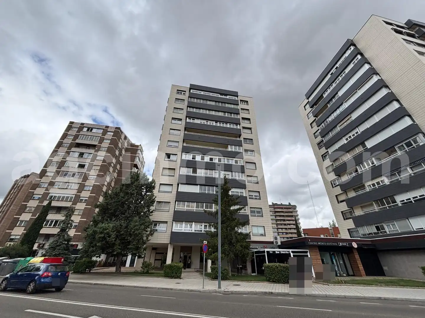 Vista exterior de Piso de alquiler en Valladolid con Calefacción y Terraza