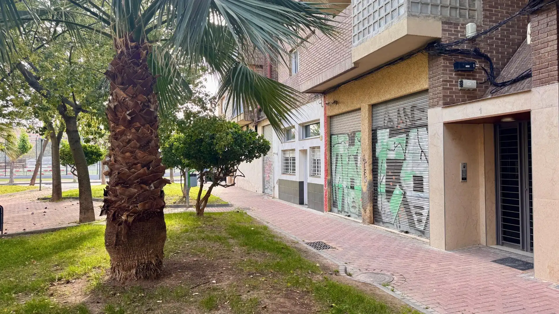 Vista exterior de Local en venda en Murcia