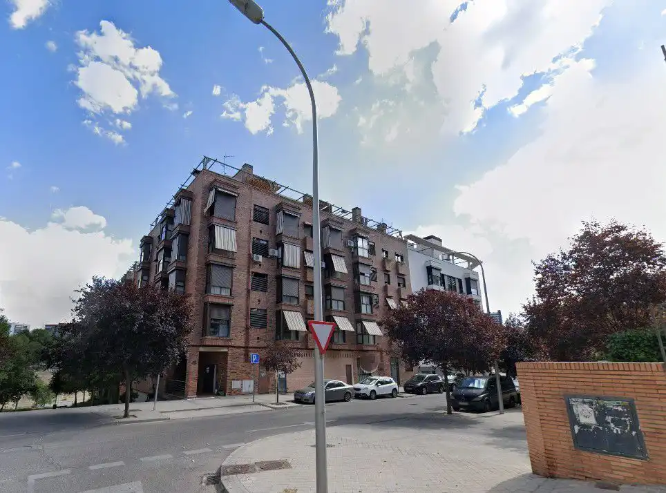 Vista exterior de Garaje en venta en Moncloa - Aravaca