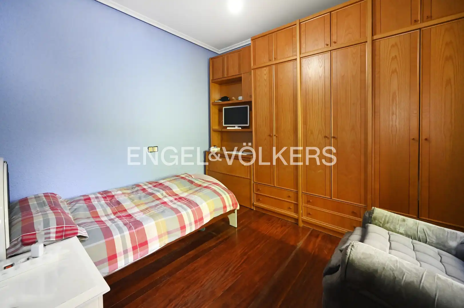 Habitación de Casa o chalet en venta en Corvera de Toranzo con Calefacción, Terraza y Balcón