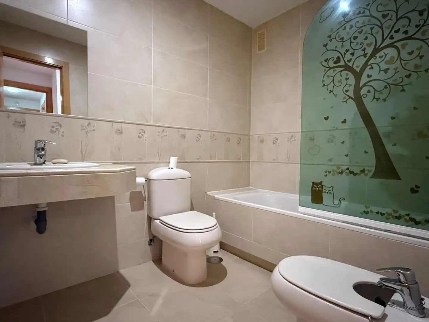 Badezimmer von Wohnung zum Verkauf in Yebes mit Heizung, Terrasse und Abstellraum