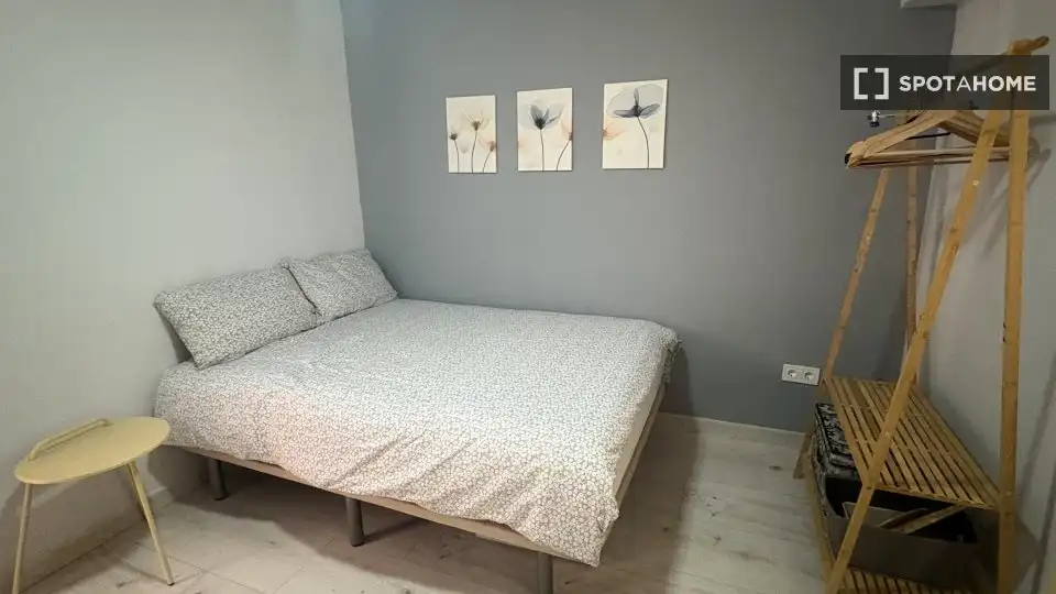 Room in Alipark