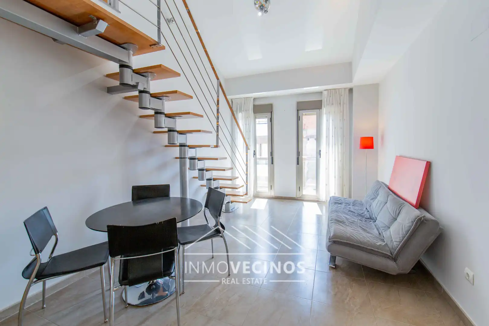 Sala d'estar de Dúplex de lloguer en Valencia amb Moblat