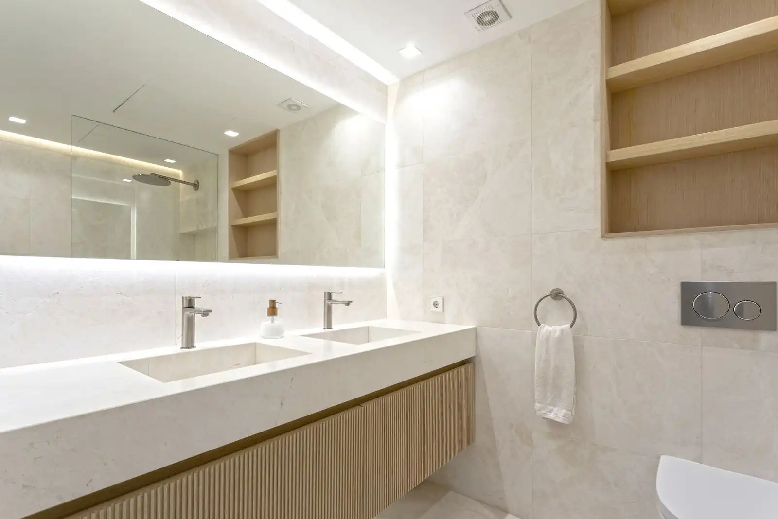 Flat with terrace for sale in Calle 19 C 503, imagen 11