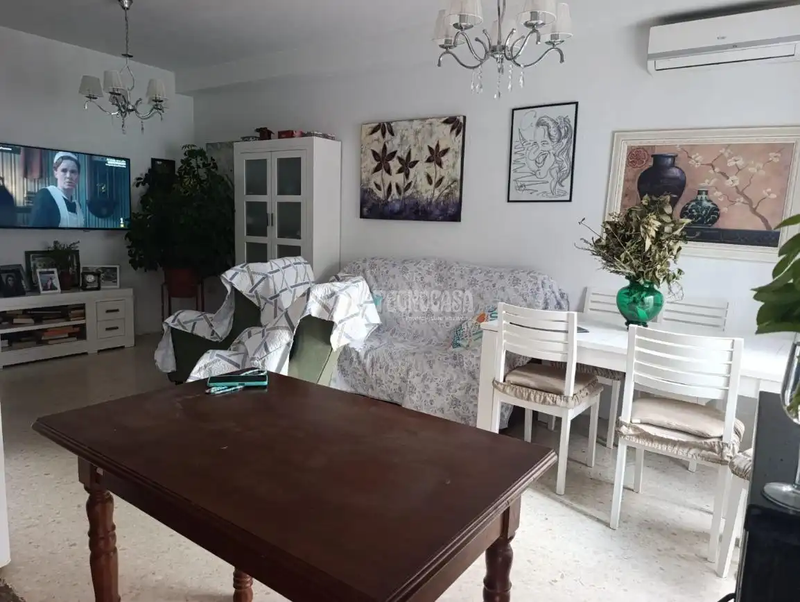Sala de estar de Dúplex en venta en Valverde de Leganés con Aire acondicionado y Balcón