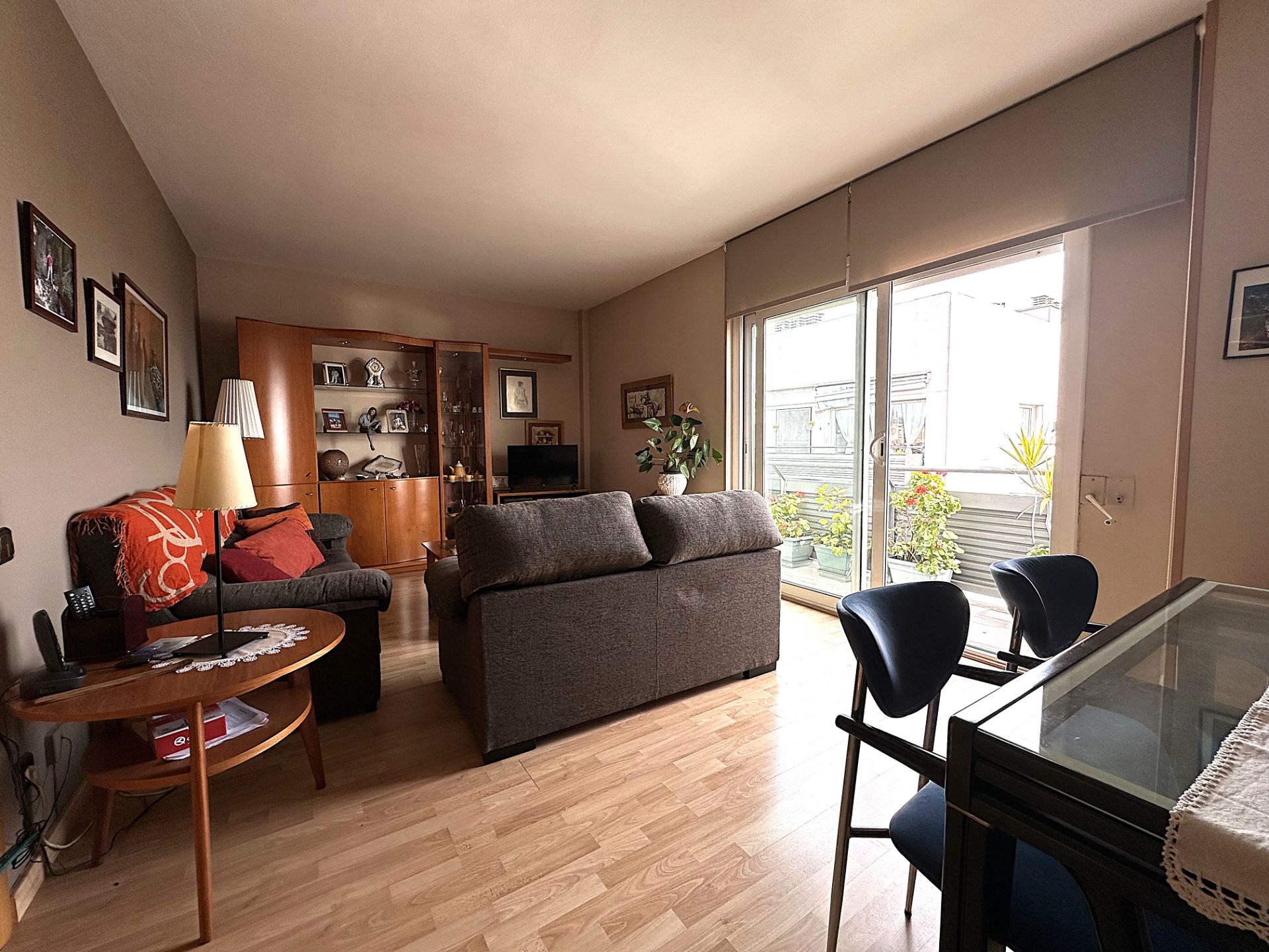 Sala de estar de Piso en venta en  Barcelona Capital con Aire acondicionado, Calefacción y Parquet