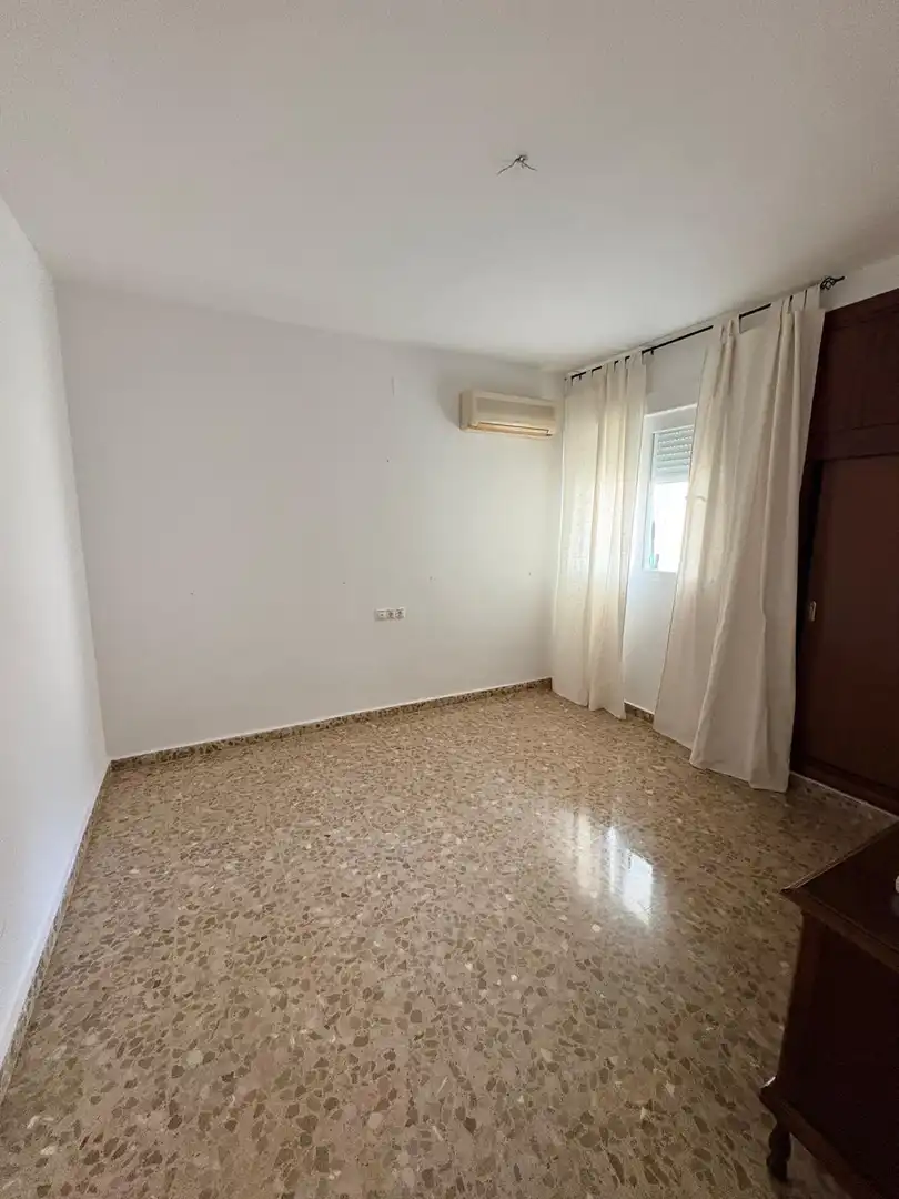 Bedroom of Flat for rent in Motril  with Air Conditioner and Balcony