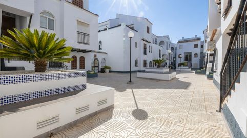 Foto 2 de Piso en venta en Calle Mar Menor, 22, Playa de los Náufragos, Torrevieja