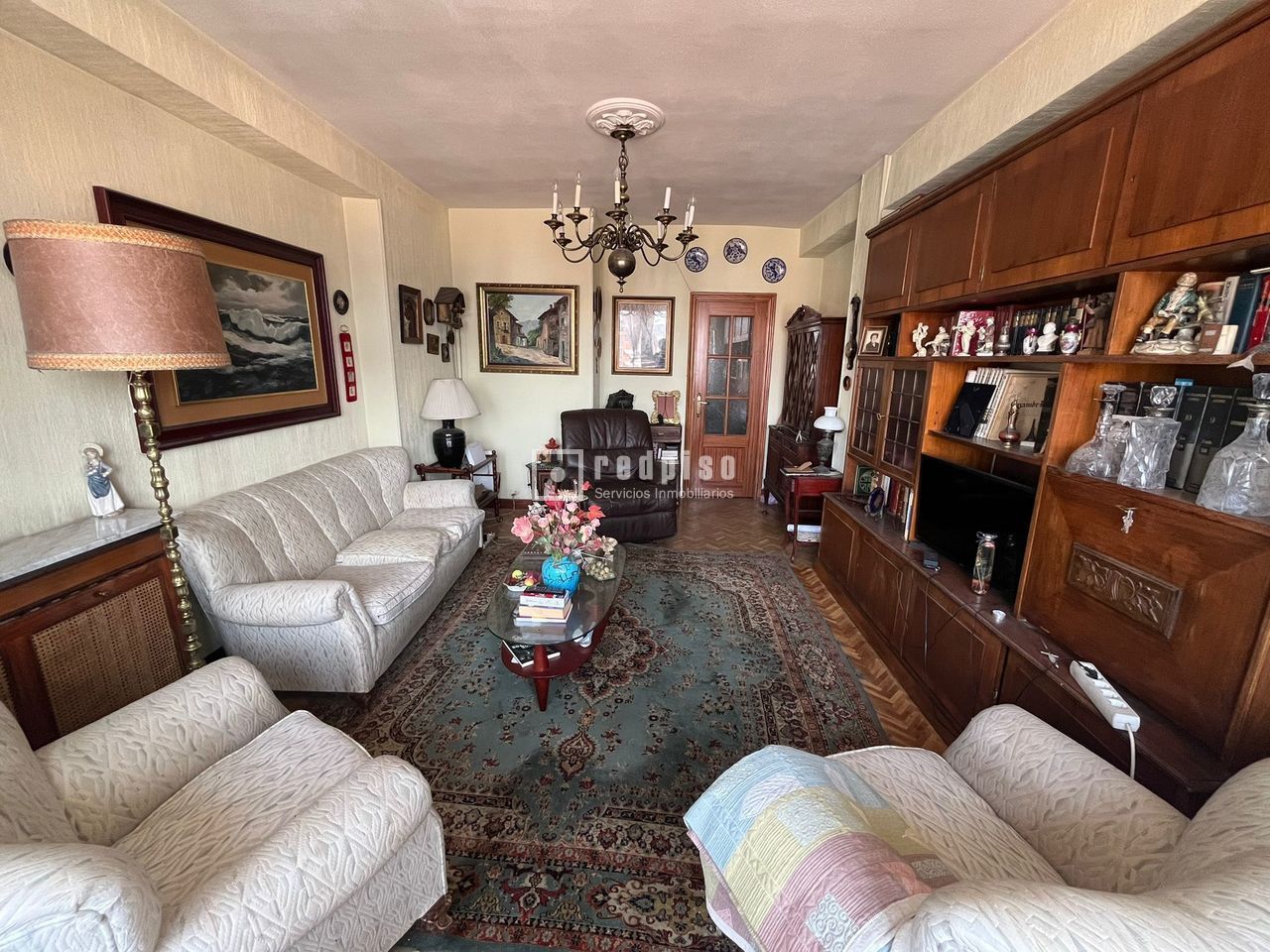Living room of Flat for sale in  Madrid Capital  with Air Conditioner, Heating and Parquet flooring
