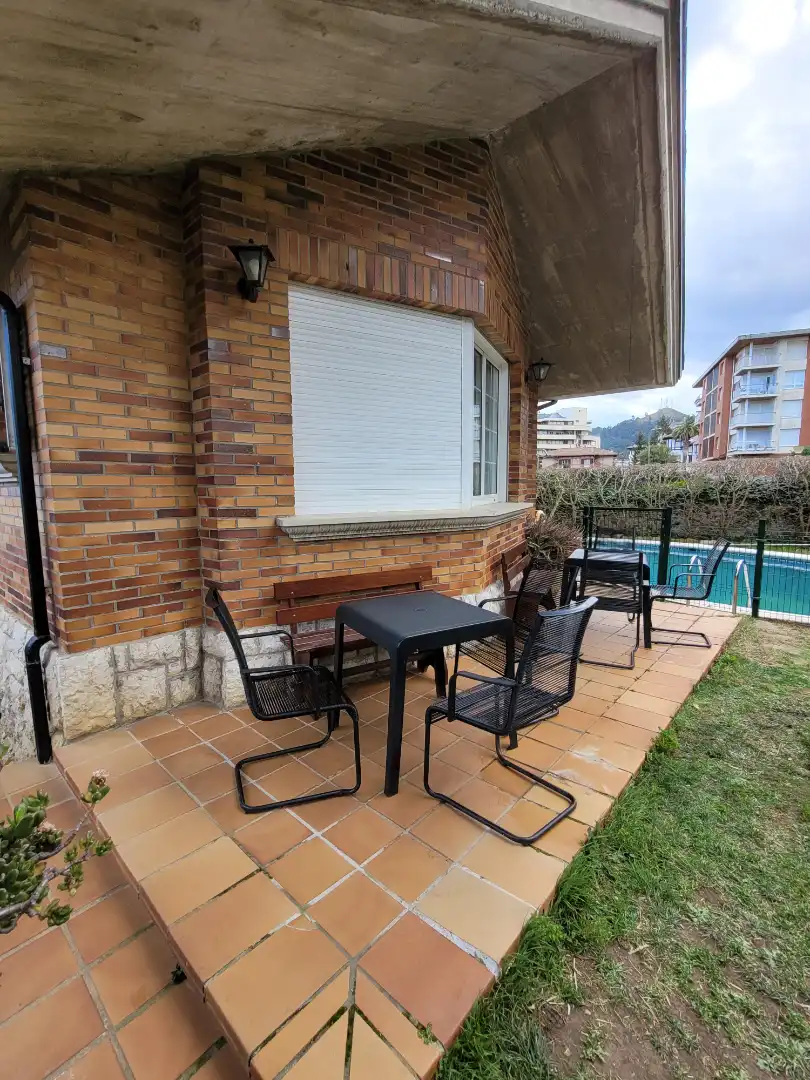 Terraza de Casa o chalet de alquiler en Castro-Urdiales con Calefacción, Jardín privado y Parquet