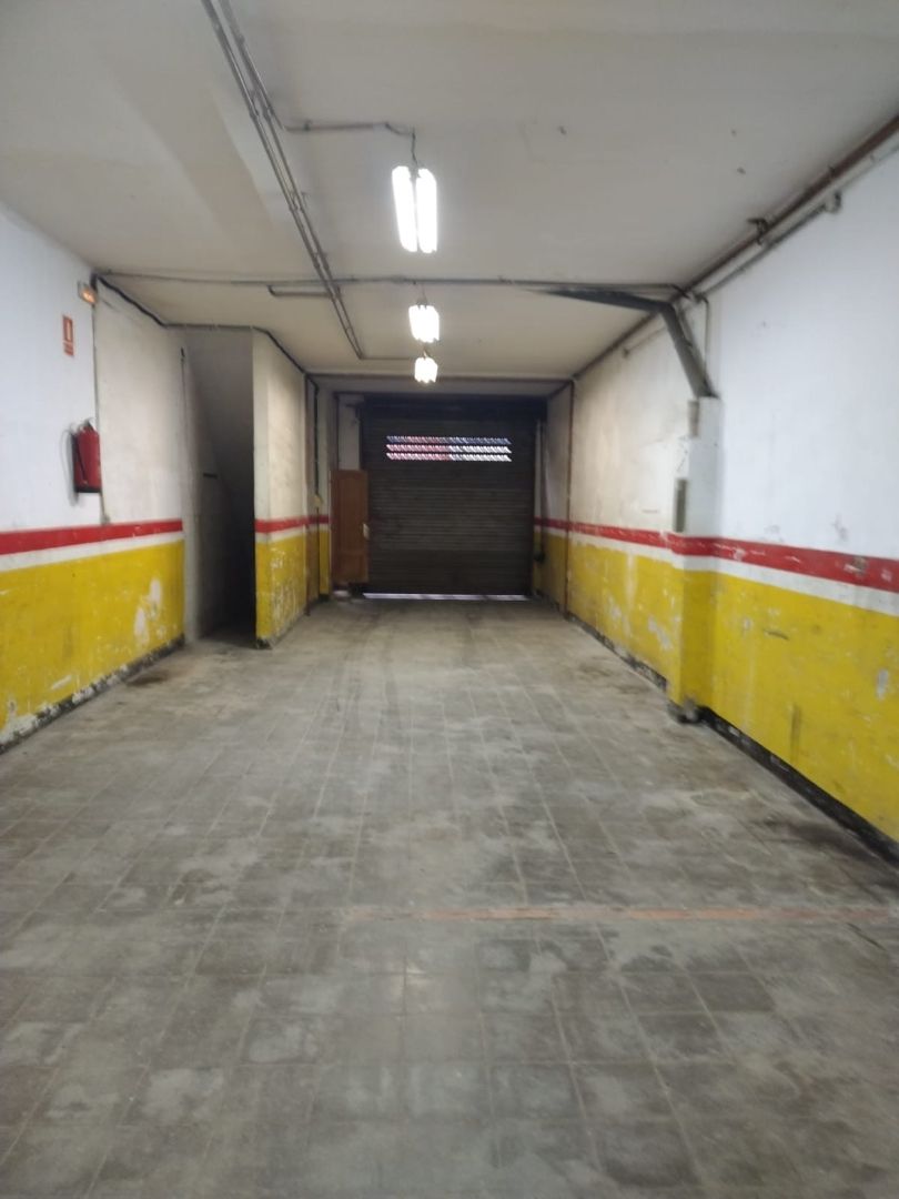 Box room to rent in Terrassa