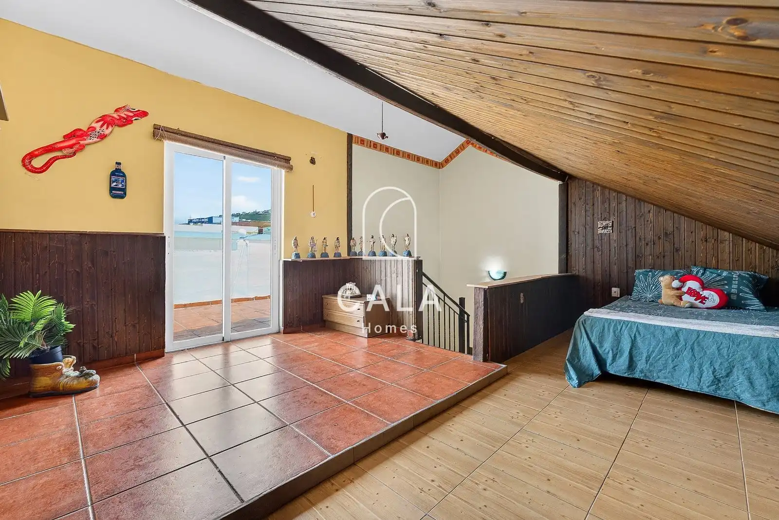 Außenansicht von Einfamilien-Reihenhaus zum Verkauf in Adeje mit Terrasse, Schwimmbad und Möbliert