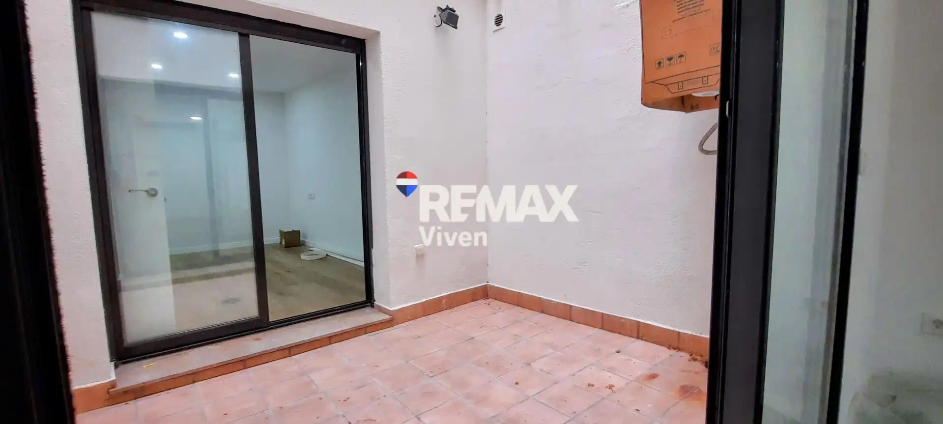 Planta baja en venta en Vilanova i la Geltrú con Aire acondicionado, Calefacción y Parquet