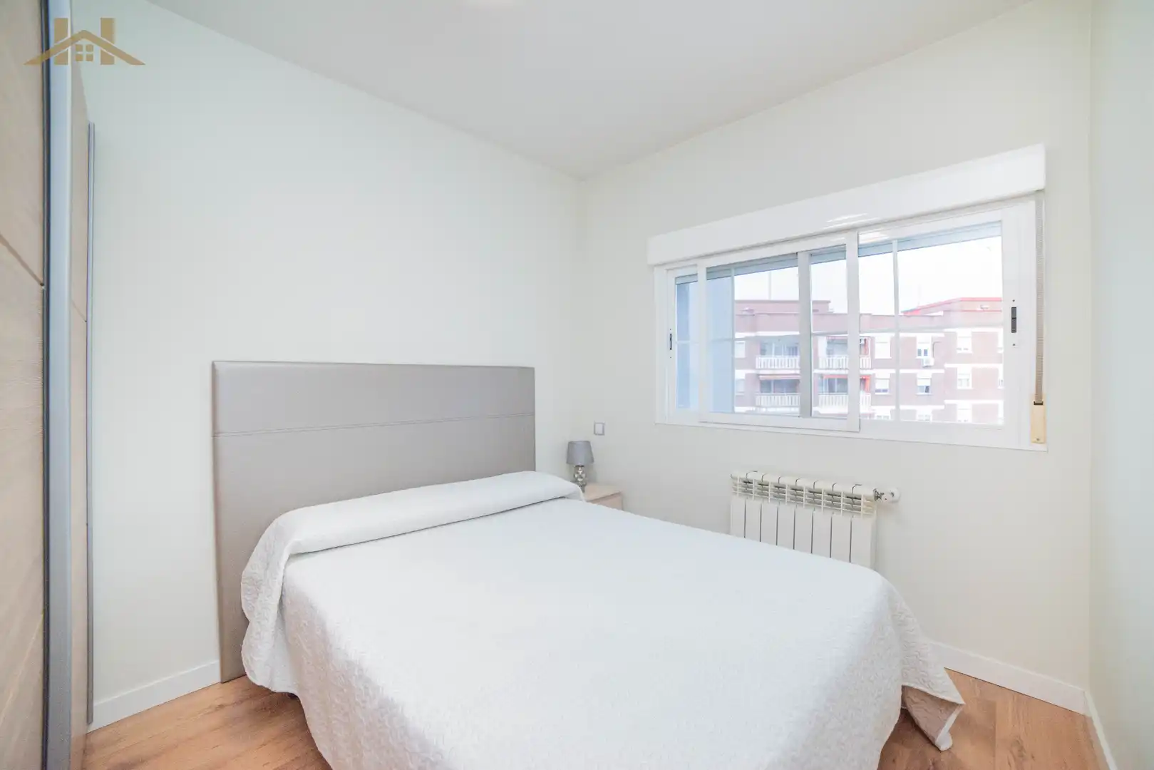 Bedroom of Flat for sale in Fuenlabrada  with Air Conditioner, Heating and Storage room