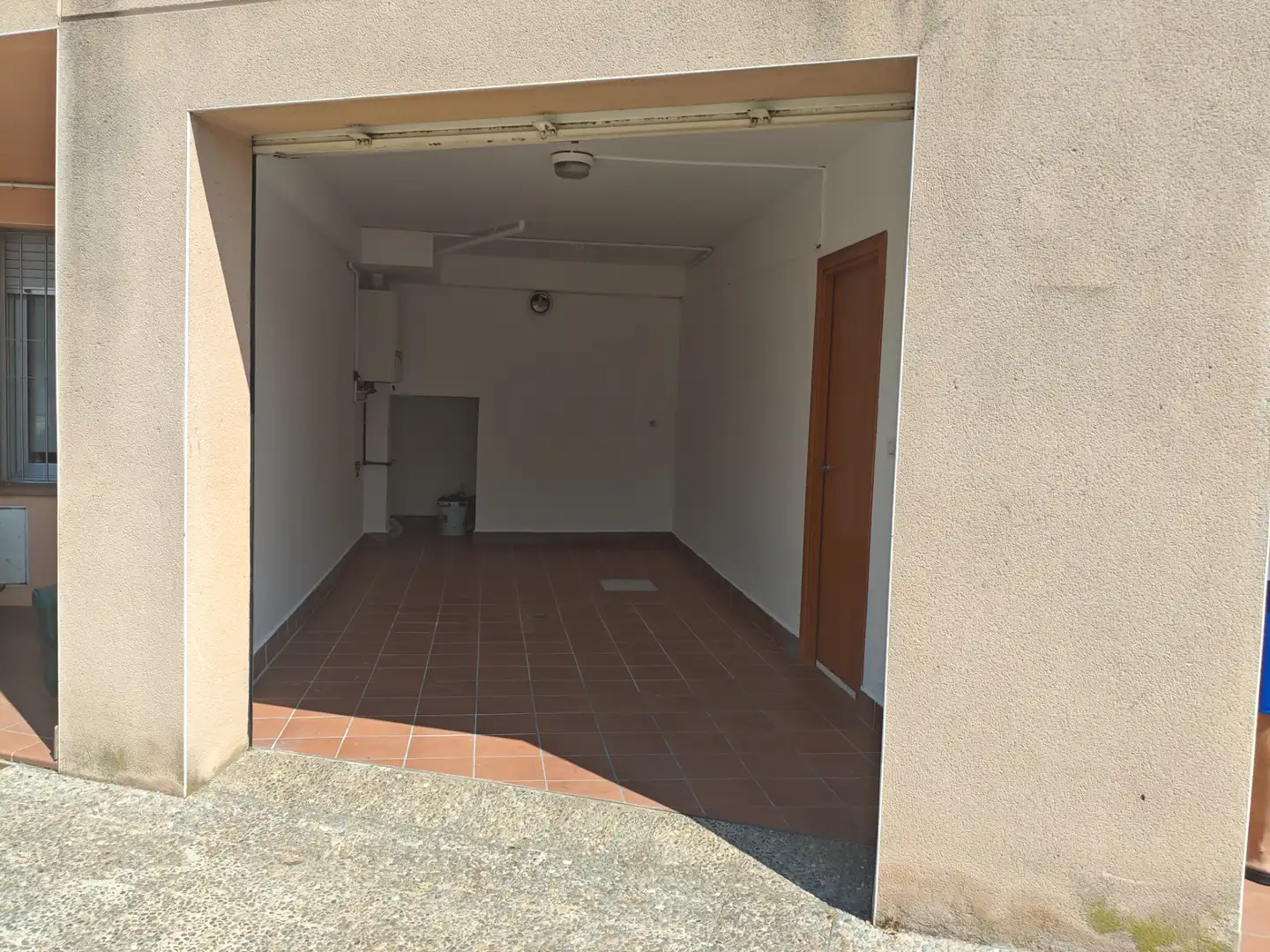 Aparcament de Casa adosada de lloguer en Sarrià de Ter amb Aire condicionat, Calefacció i Jardí privat