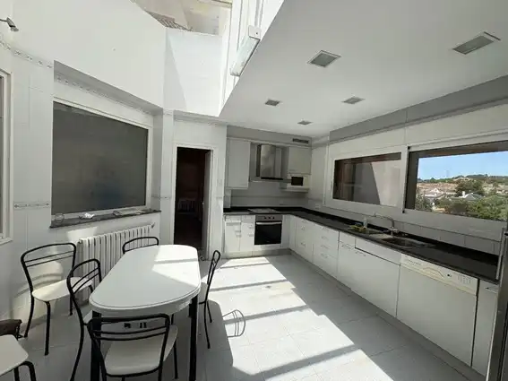 Cuina de Casa o xalet en venda en Vimbodí i Poblet amb Aire condicionat, Calefacció i Jardí privat