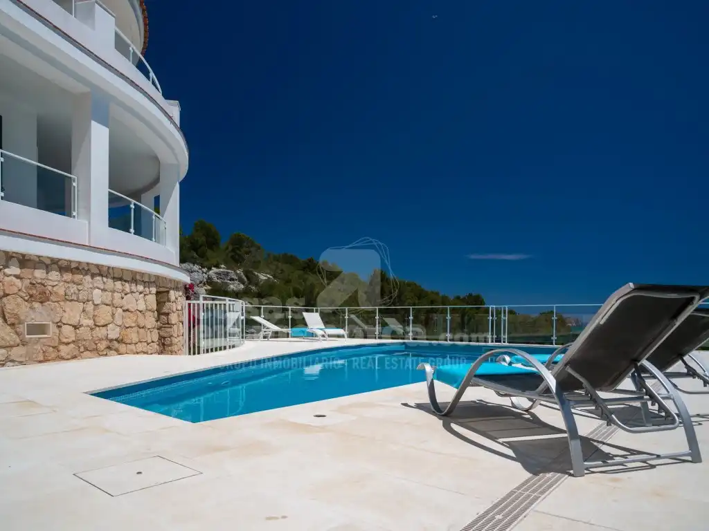 Piscina de Casa o xalet en venda en Es Migjorn Gran amb Terrassa i Piscina