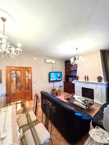 Casa-chalet en Venta en Castilblanco de los Arroyos