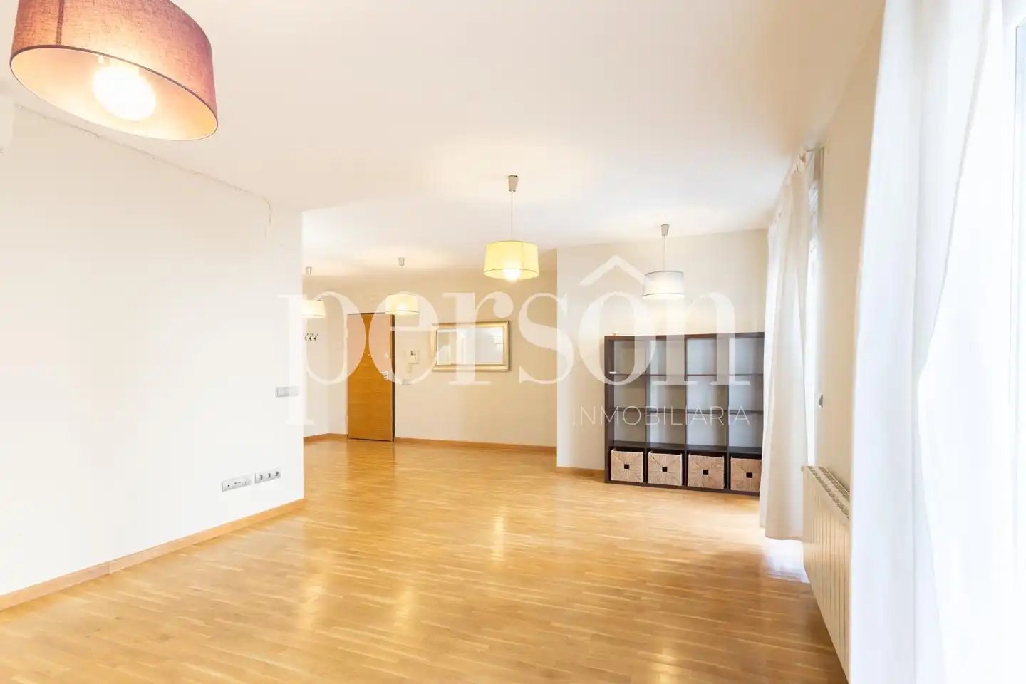 Flat with terrace to rent in Extramurs, imagen 5