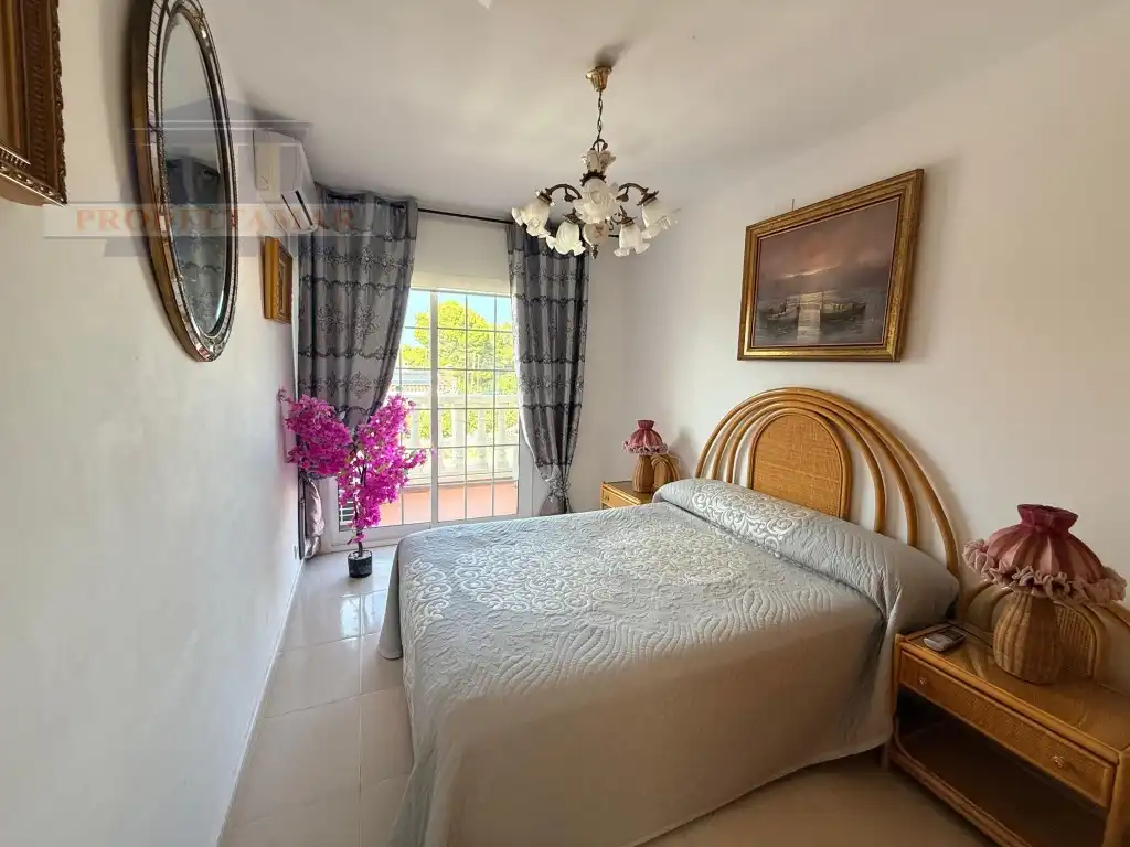 Casa aparellada en venda a Avenida Paris De, imagen 30