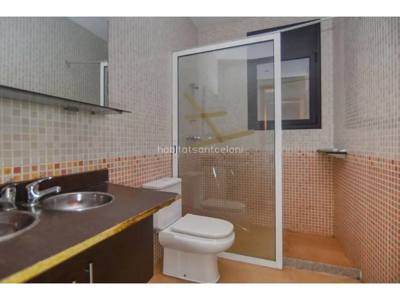 Casa con jardín en venta en Calle Baix Ebre 26, imagen 7