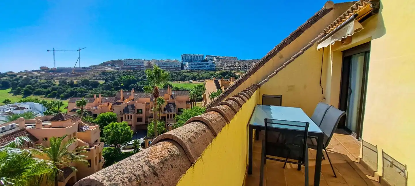Attic for rent in La Duquesa