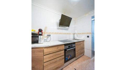 Foto 4 de Piso en venta en Calle Montnegre, 37, La Plana del Pintor, Sabadell