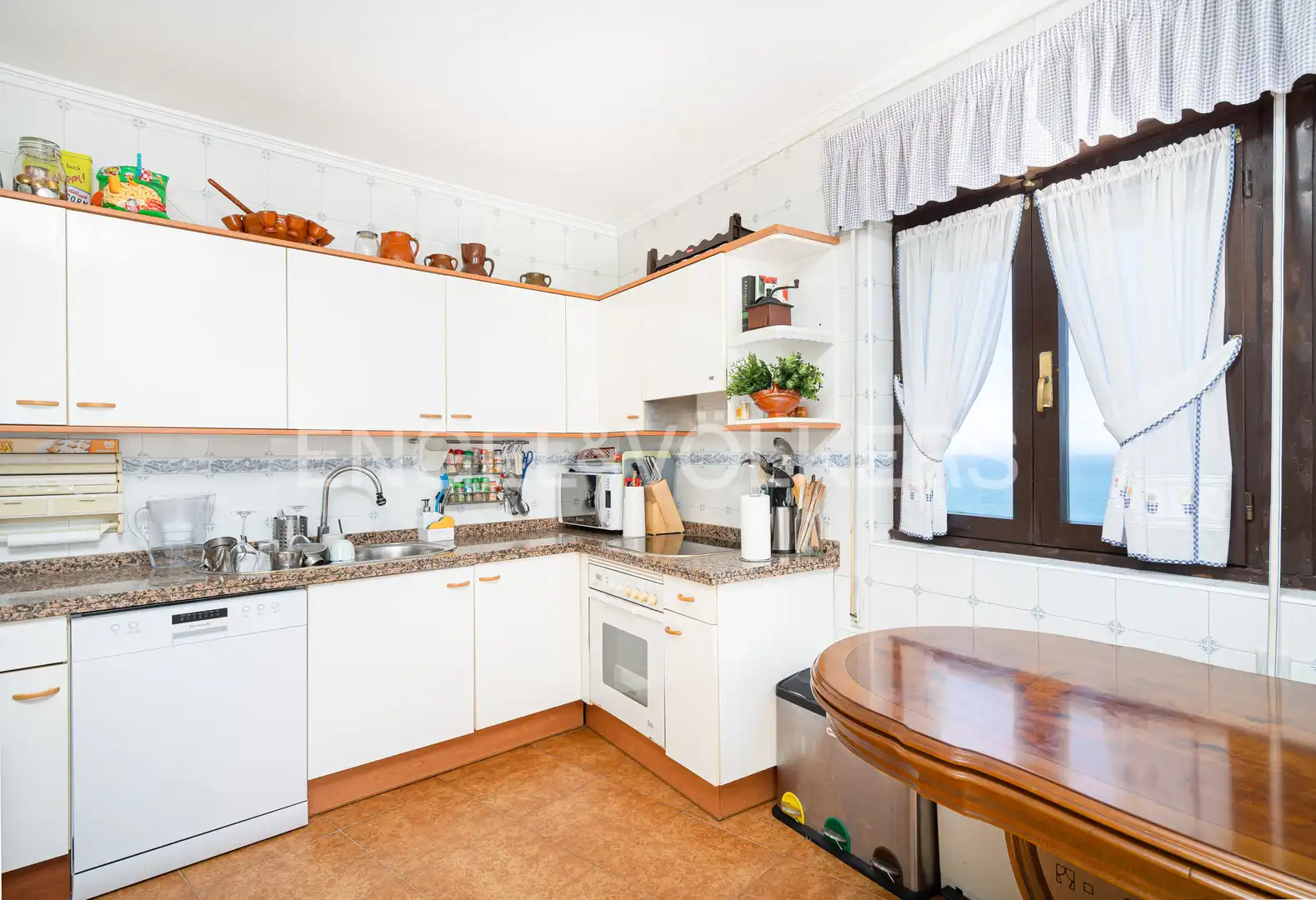 Cocina de Casa o chalet en venta en Gijón  con Calefacción, Trastero y Piscina