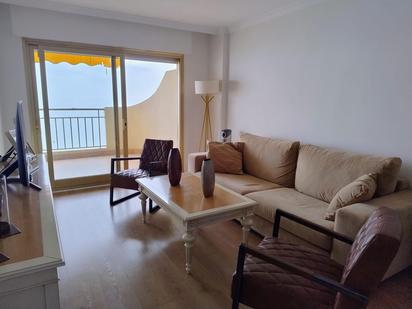 Wohnzimmer von Wohnungen miete in Fuengirola mit Privatgarten, Terrasse und Alarm