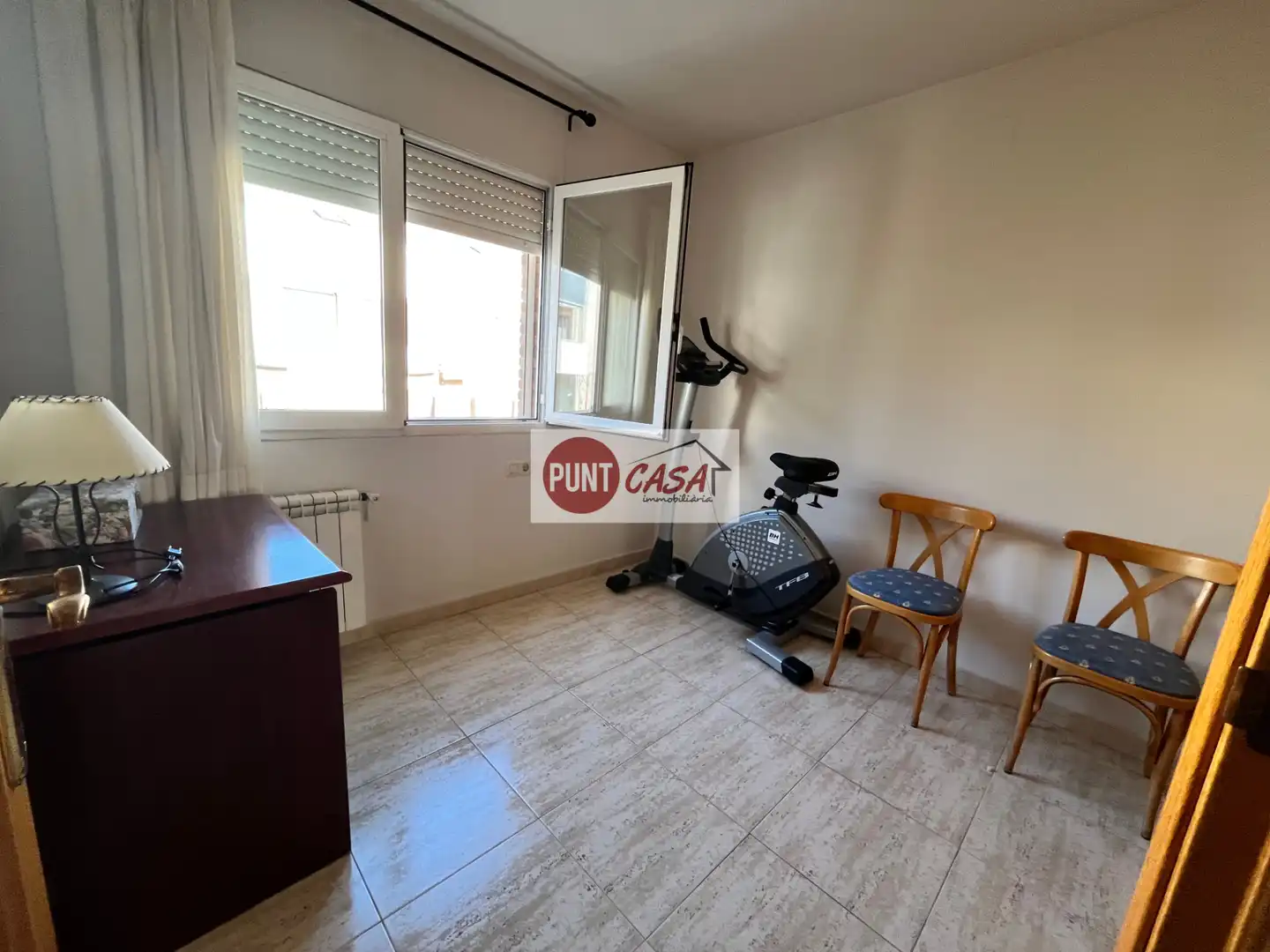 Dormitori de Casa adosada en venda en Benavent de Segrià amb Aire condicionat, Calefacció i Jardí privat