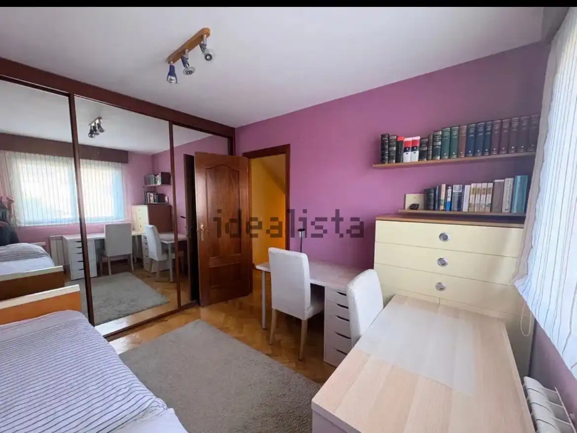Dormitori de Casa o xalet en venda en Simancas amb Calefacció, Jardí privat i Traster