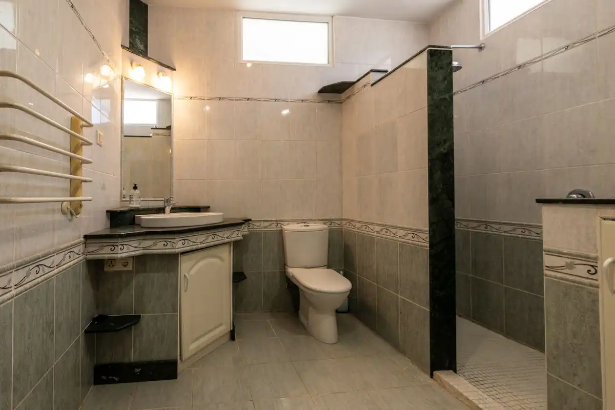 Bany de Casa o xalet en venda en Mijas amb Aire condicionat, Jardí privat i Terrassa