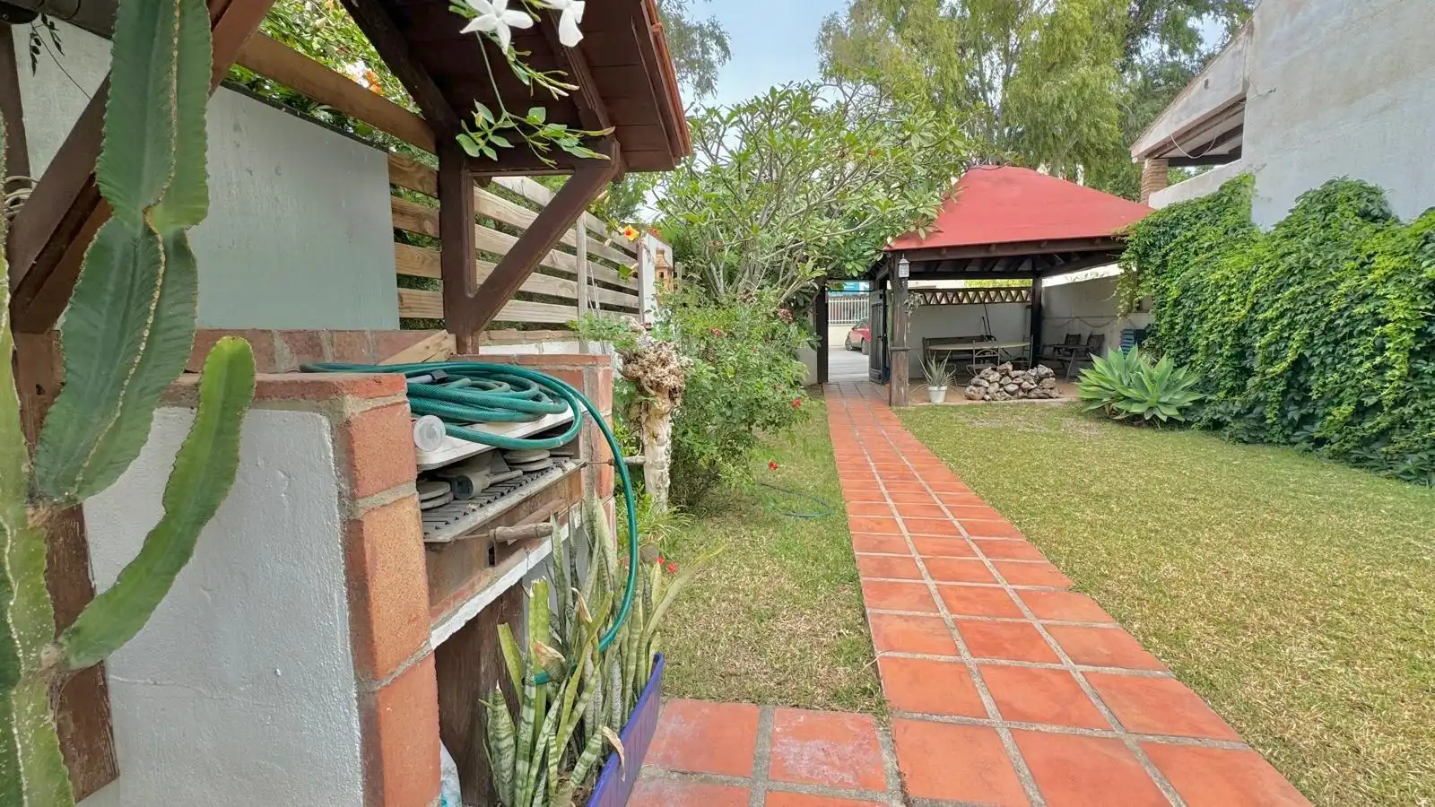 Jardí de Casa o xalet en venda en Torremolinos amb Aire condicionat, Calefacció i Jardí privat