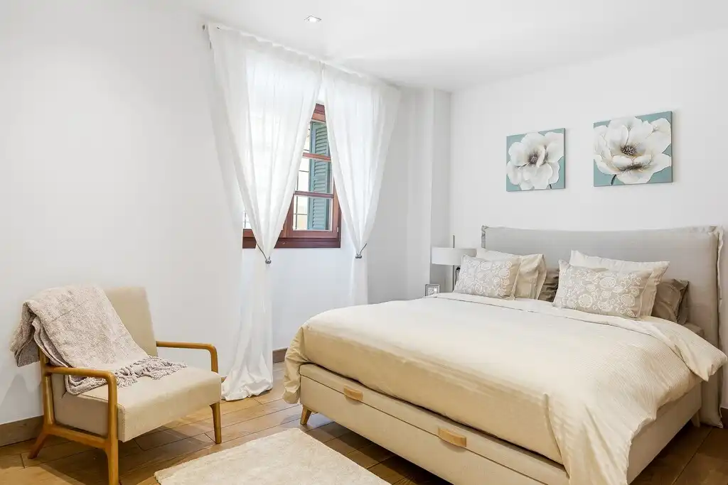 Schlafzimmer von Erdgeschoss zum Verkauf in  Palma de Mallorca mit Klimaanlage, Heizung und Parkett