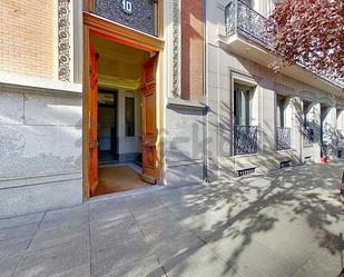 Vista exterior de Oficina en venda en  Madrid Capital amb Aire condicionat