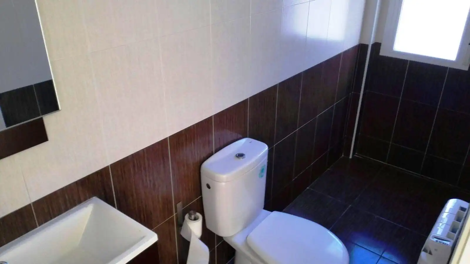 Baño de Piso en venta en Fuensalida con Aire acondicionado, Calefacción y Terraza