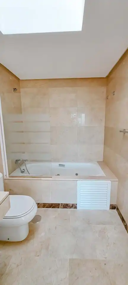 Attic for rent in La Duquesa