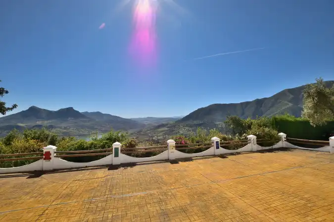 Vista exterior de Finca rústica en venta en Zahara con Aire acondicionado, Calefacción y Jardín privado