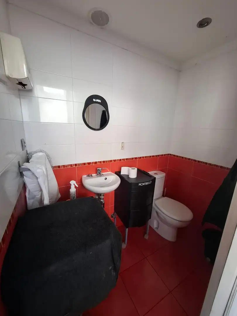 Bany de Local en venda en Bárcena de Cicero